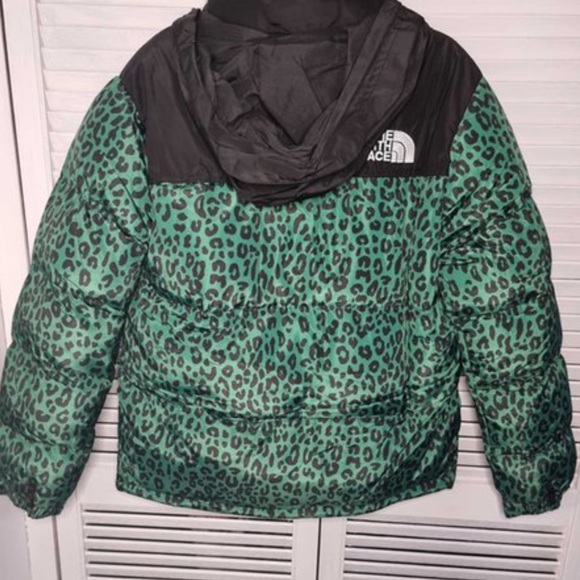 Supreme X The North Face Leopard Print Nuptse Jacket - Picture 2 of 7